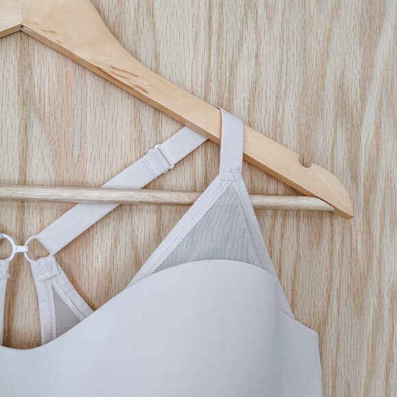 Maidenform Mesh Trim Wireless Adjustable Bra - Picture 3 of 6